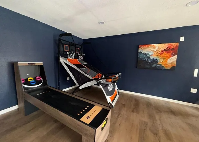 Lux Family Stay With Heated Pool, Spa, Theater, Game Room